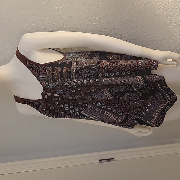 WRANGLER Faux Suede Floral Handkerchief Lace-up Sleeveless Slip Western Top - Picture 2 of 9